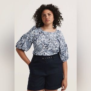 💕4 for $10- women’s plus size puffed sleeve paisley shirt